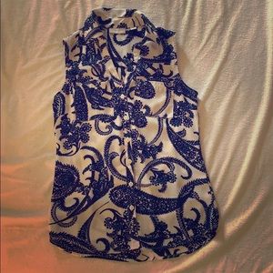 Sleeveless collared blouse